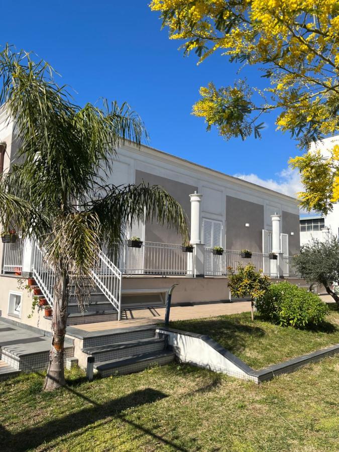 Maison De Charme Bed & Breakfast *